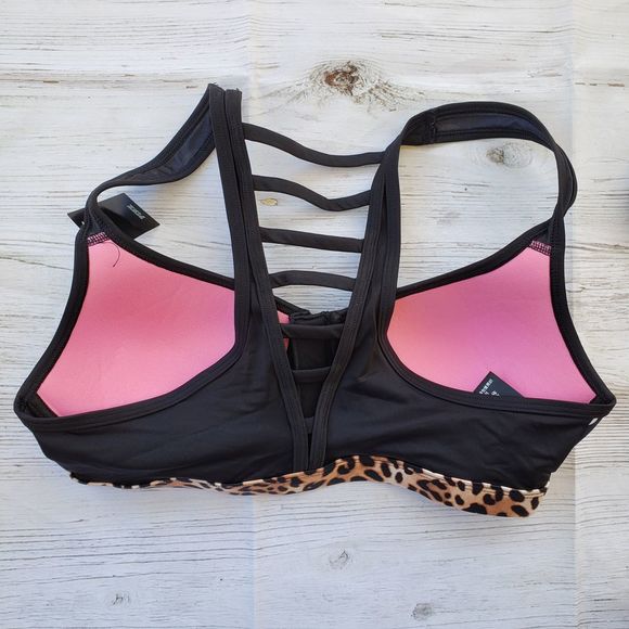 VS PINK Ultimate Push Up Sports Bra NWT - Picture 2 of 4